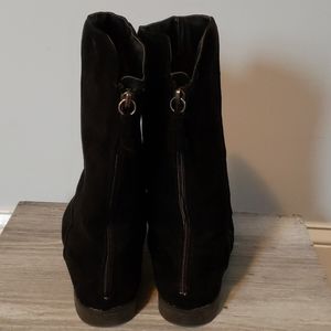 Girls boots